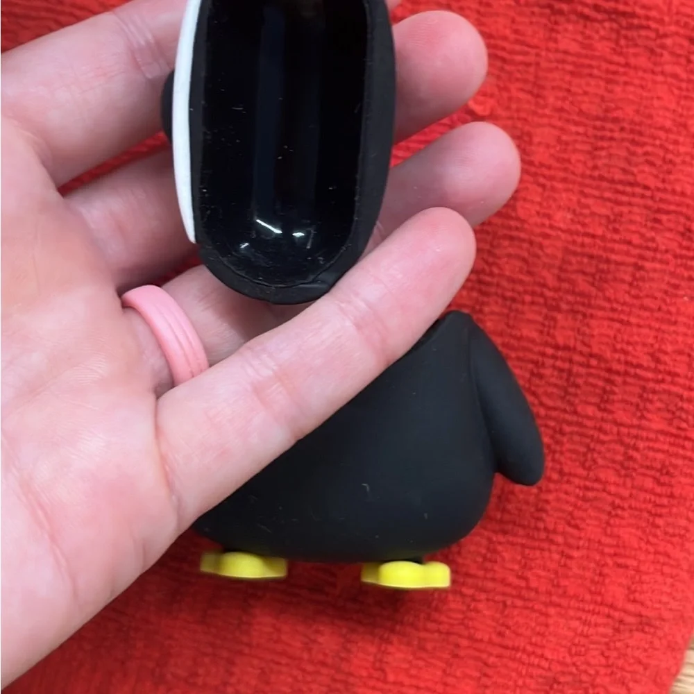 Penguin air pods 1/2 silicone holder